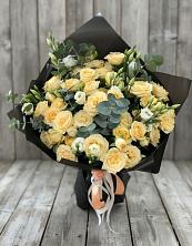 Букет цветов из:  Розы и Лизиантусы в Гурьевске Калининградской области