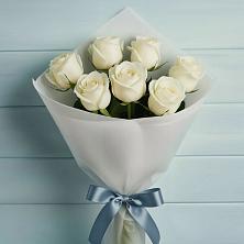 Букет 7 Белых роз Эдлесс Лав в Гурьевске Калининградской области