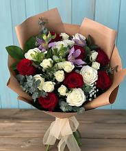 Букет цветов из:  Розы и Альстромерии в Гурьевске Калининградской области