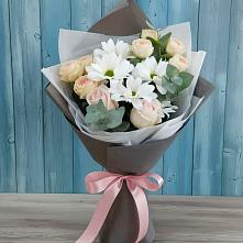 Букет цветов из:  Хризантемы и Розы в Гурьевске Калининградской области