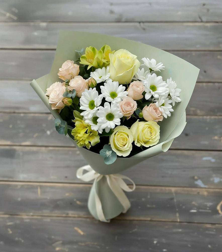 Букет цветов из: Альстромерии, Розы и Хризантемы в Гурьевске Калининградской области