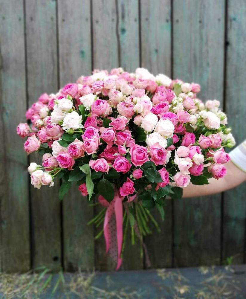 Букет Розовые кустовые розы Натали и Лав Лидия в Гурьевске Калининградской области