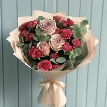 Букет цветов из:  Гвоздики и Розы в Гурьевске Калининградской области